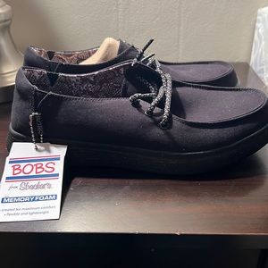 Brand new BoB’s Skechers memory form shoes black in color size 8.